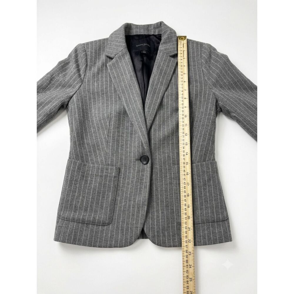 Banana Republic Gray Jacket Women's Size 2 - Gently Used - Picture 10 of 10